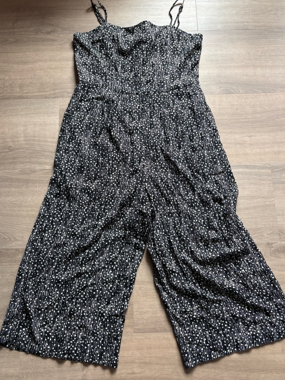 NWT Hutch Wide-Leg Tie Back Jumpsuit in Black and white dot- size 10